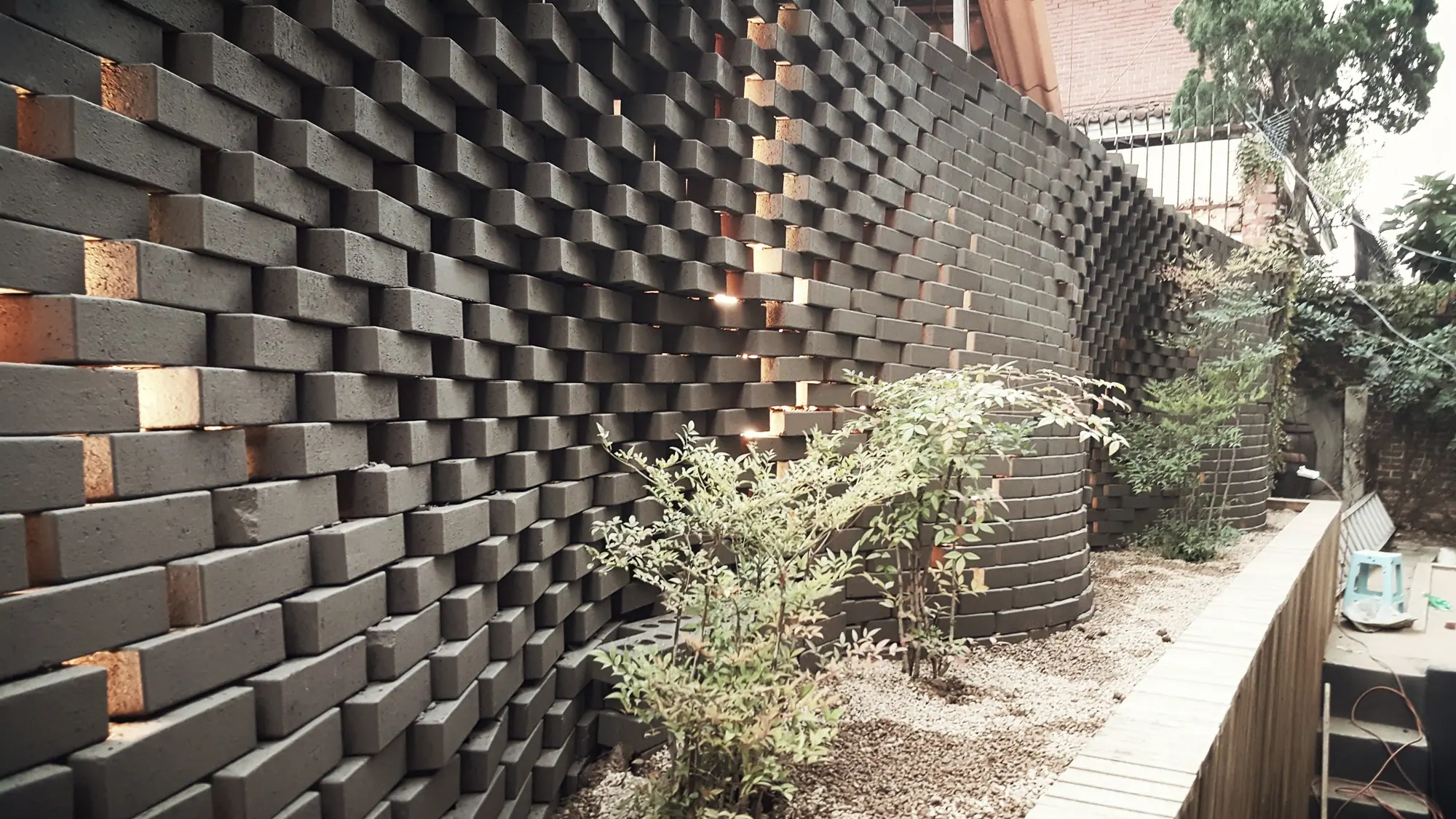 Brick Laying — 이미지 02